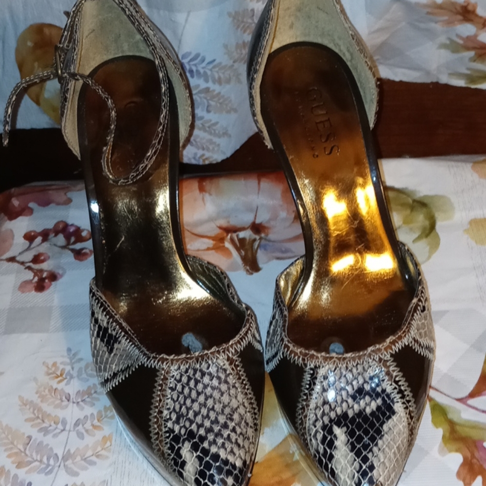 High heels guess